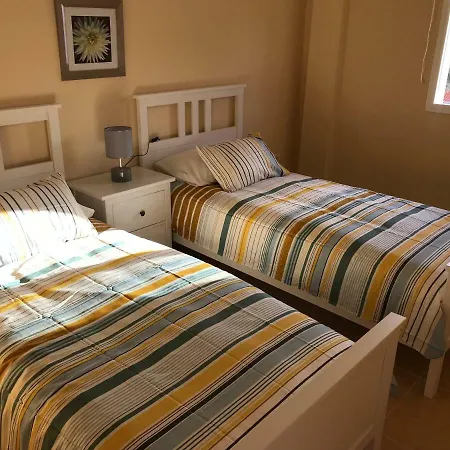 Miramar 2 Apartment